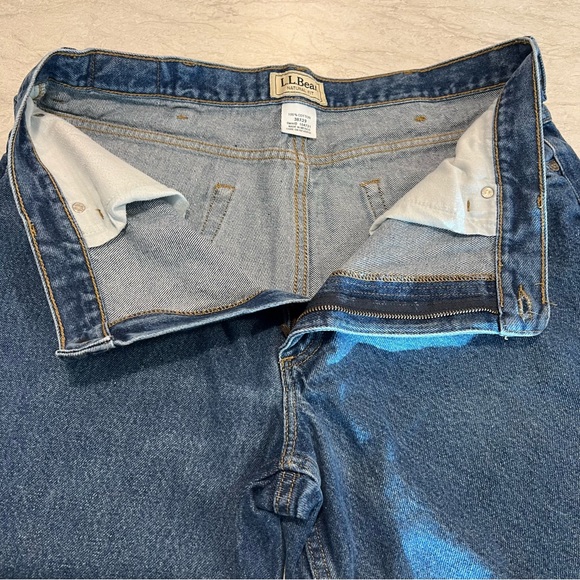 LL Bean Jeans 38x29 Blue Denim Natural Fit 100% Cotton RN 104731 - Picture 11 of 13